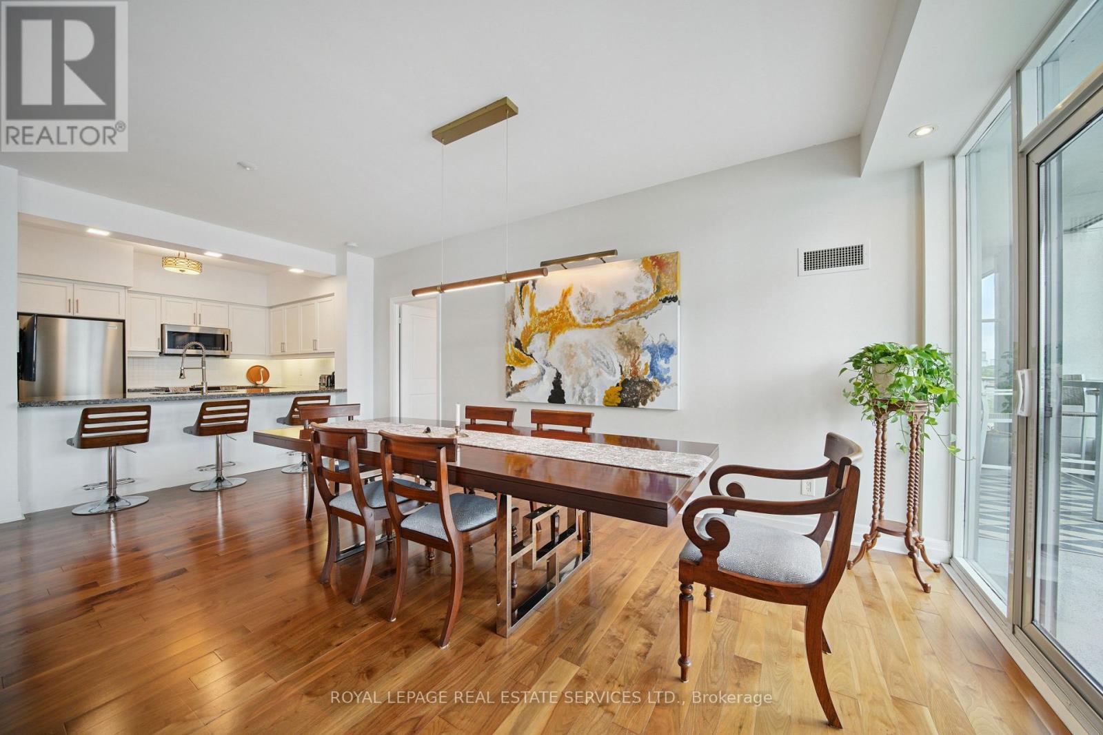 1102 - 58 Marine Parade Drive, Toronto, Ontario  M8V 4G1 - Photo 5 - W12277142