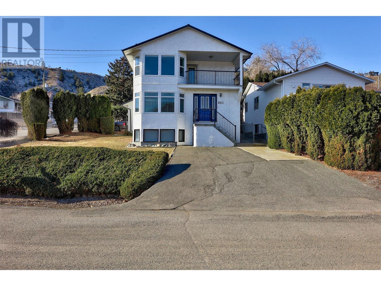 Property at 801 Alpine Terrace image 1