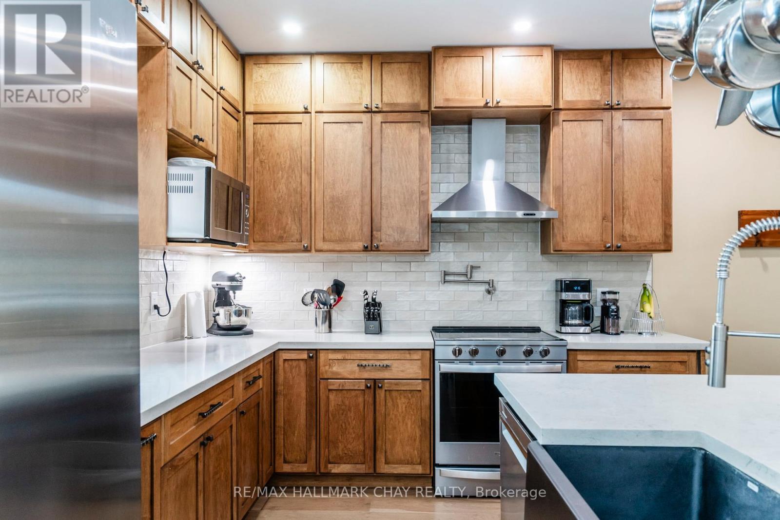 2091 Dwyer Road, Springwater, Ontario  L9X 1L7 - Photo 9 - S12219489