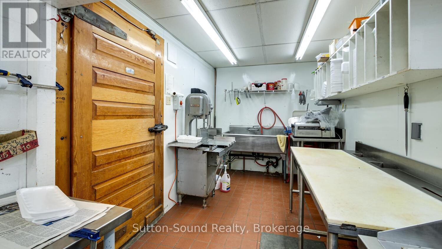 68 Sauble Falls Road, South Bruce Peninsula, Ontario  N0H 2G0 - Photo 23 - X12277250