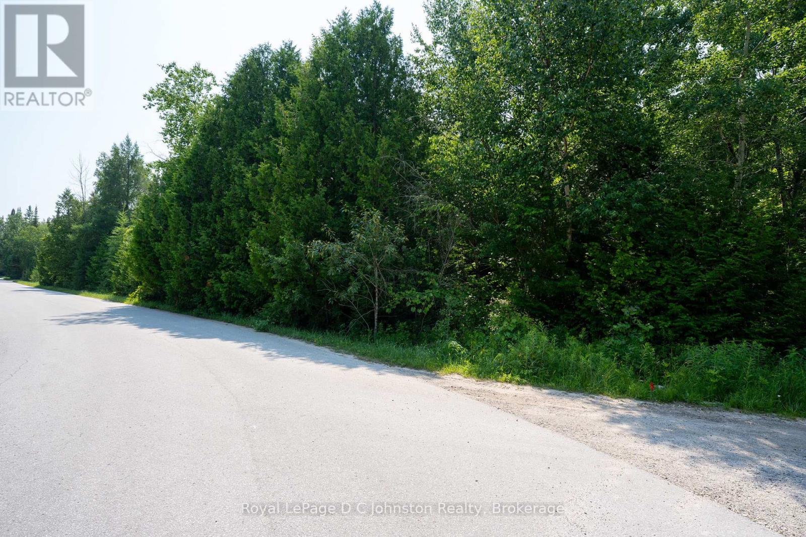89 Sprucedale Drive, Kincardine, Ontario  N0H 2C5 - Photo 8 - X12277287