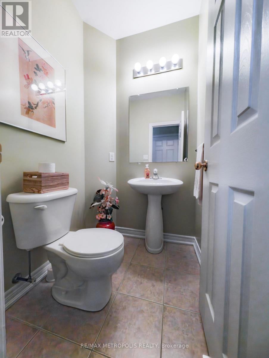 58 Chloe Street, St. Catharines, Ontario  L2P 0A5 - Photo 29 - X12277139