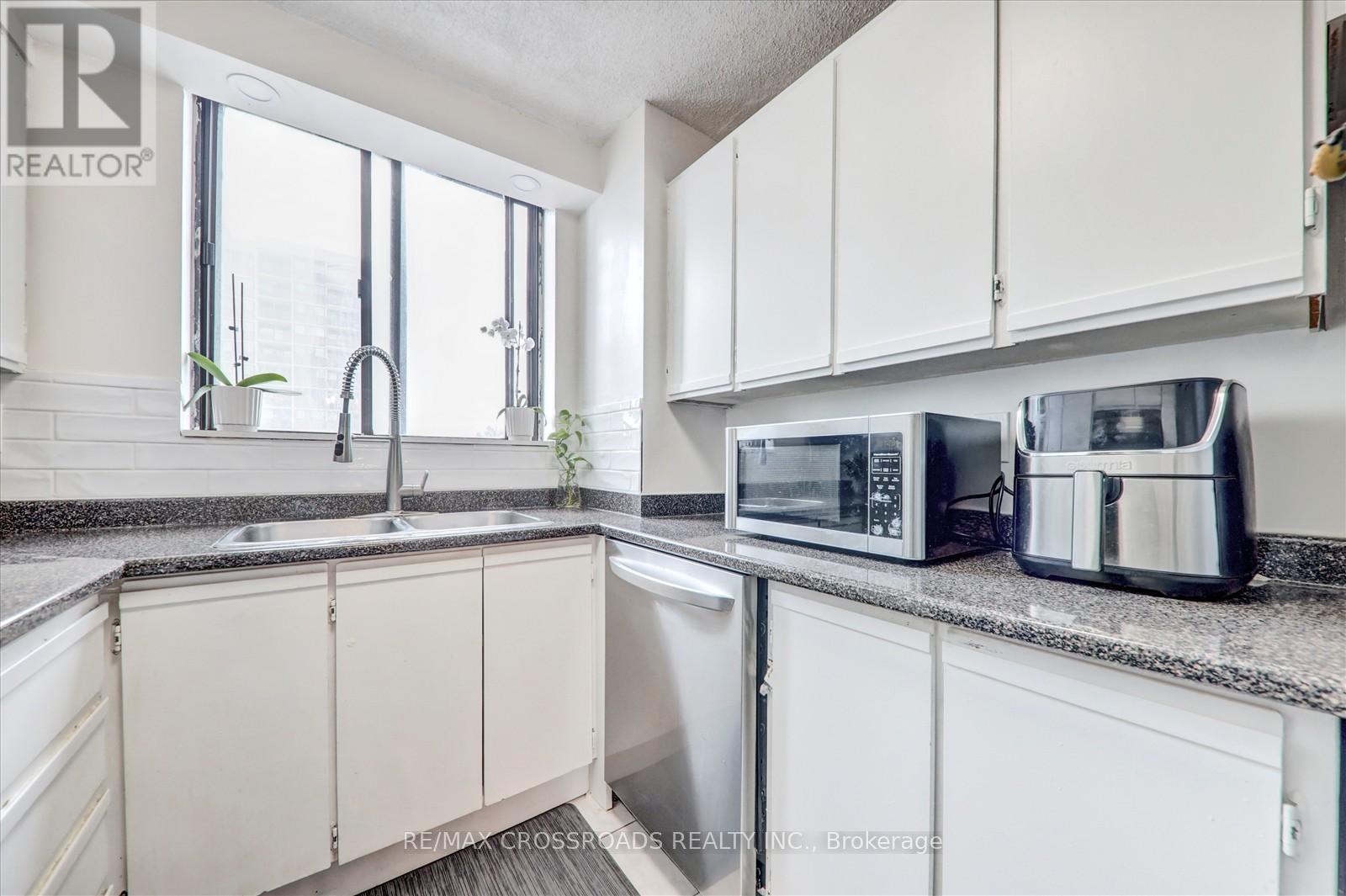 409 - 10 Tapscott Road, Toronto, Ontario  M1B 3L9 - Photo 14 - E12275738