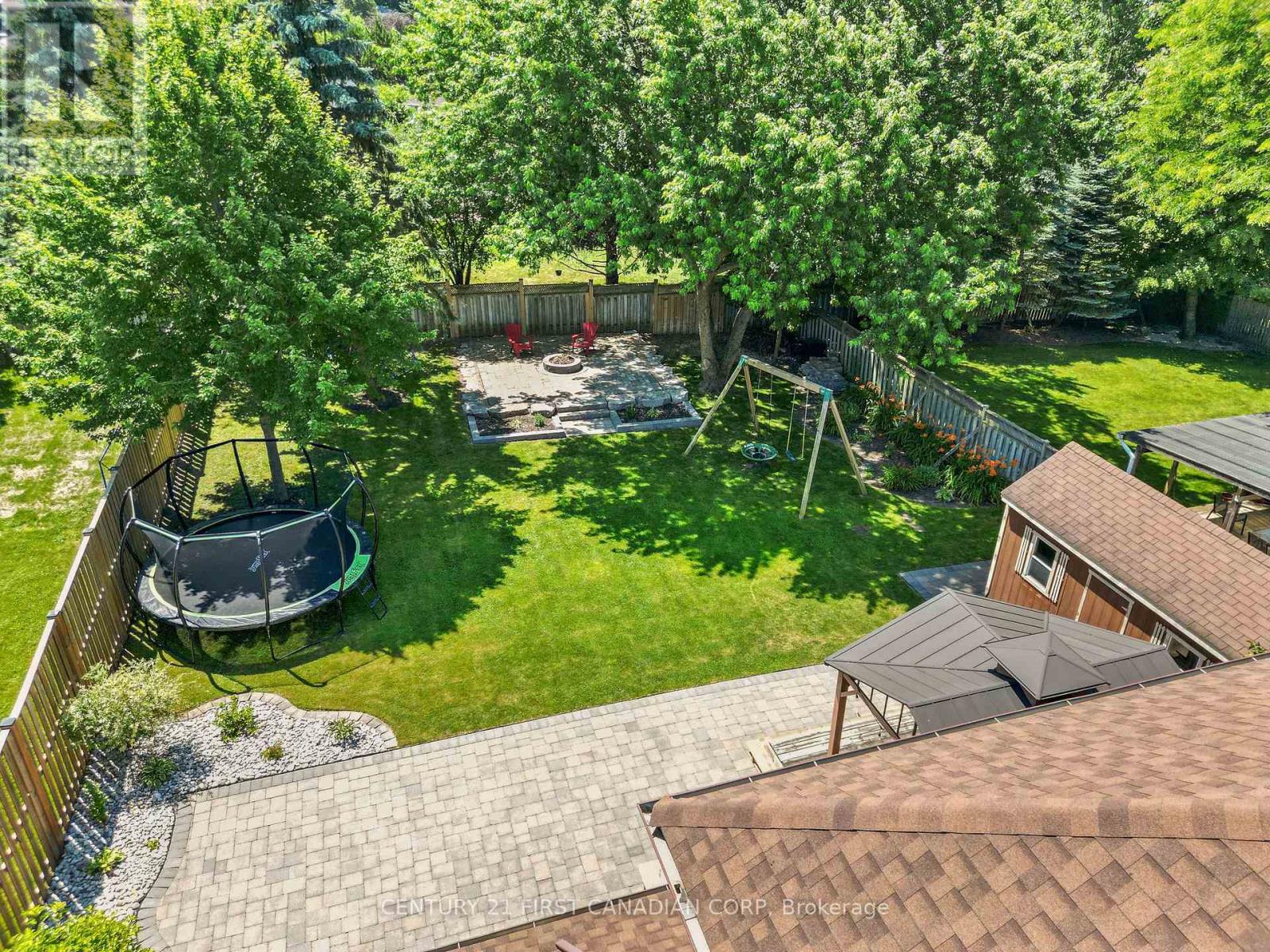 Property at 512 ROSECLIFFE TERRACE image 2