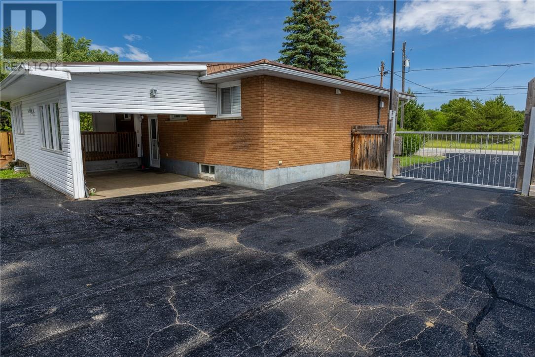 Property at 4869 NOTRE DAME Avenue image 4