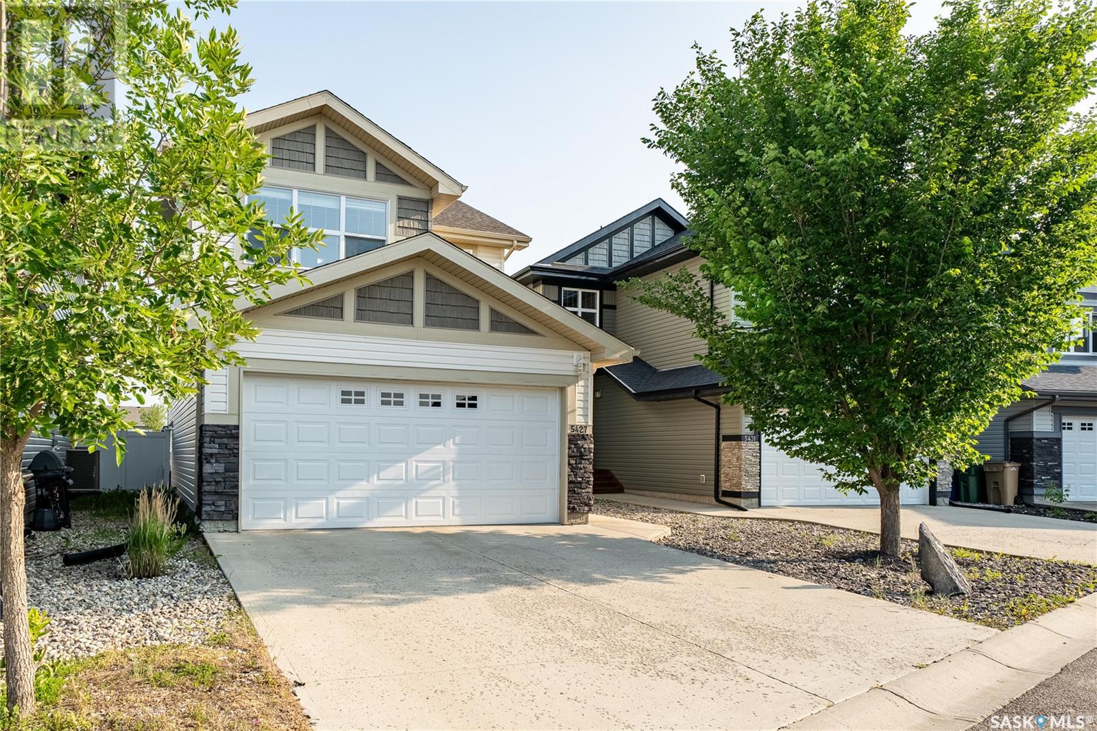 Property at 5427 Universal CRESCENT image 2