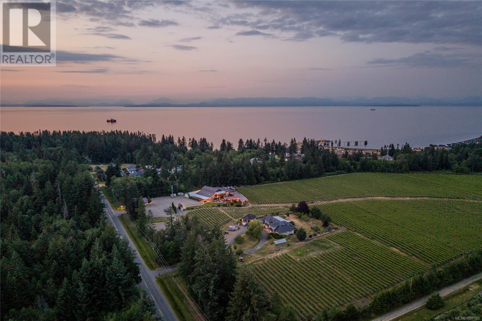 2400 Anderton Rd, Comox, British Columbia  V9M 8E5 - Photo 12 - 1007103