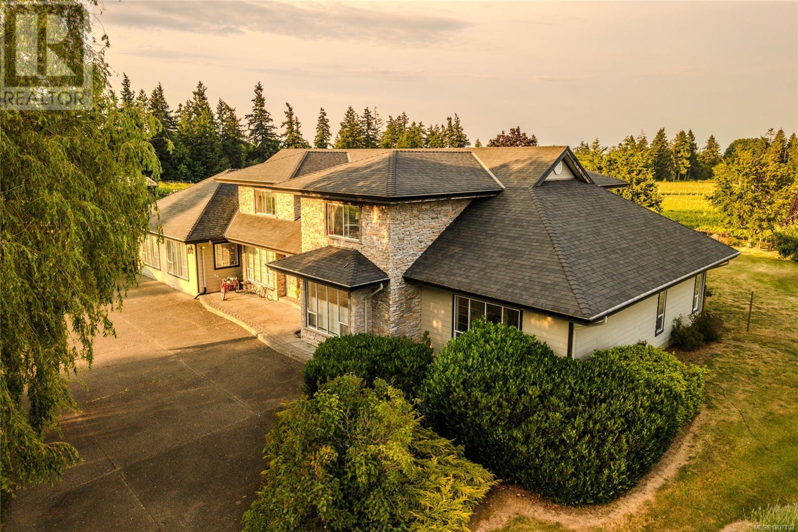 2400 Anderton Rd, Comox, British Columbia  V9M 8E5 - Photo 47 - 1007103