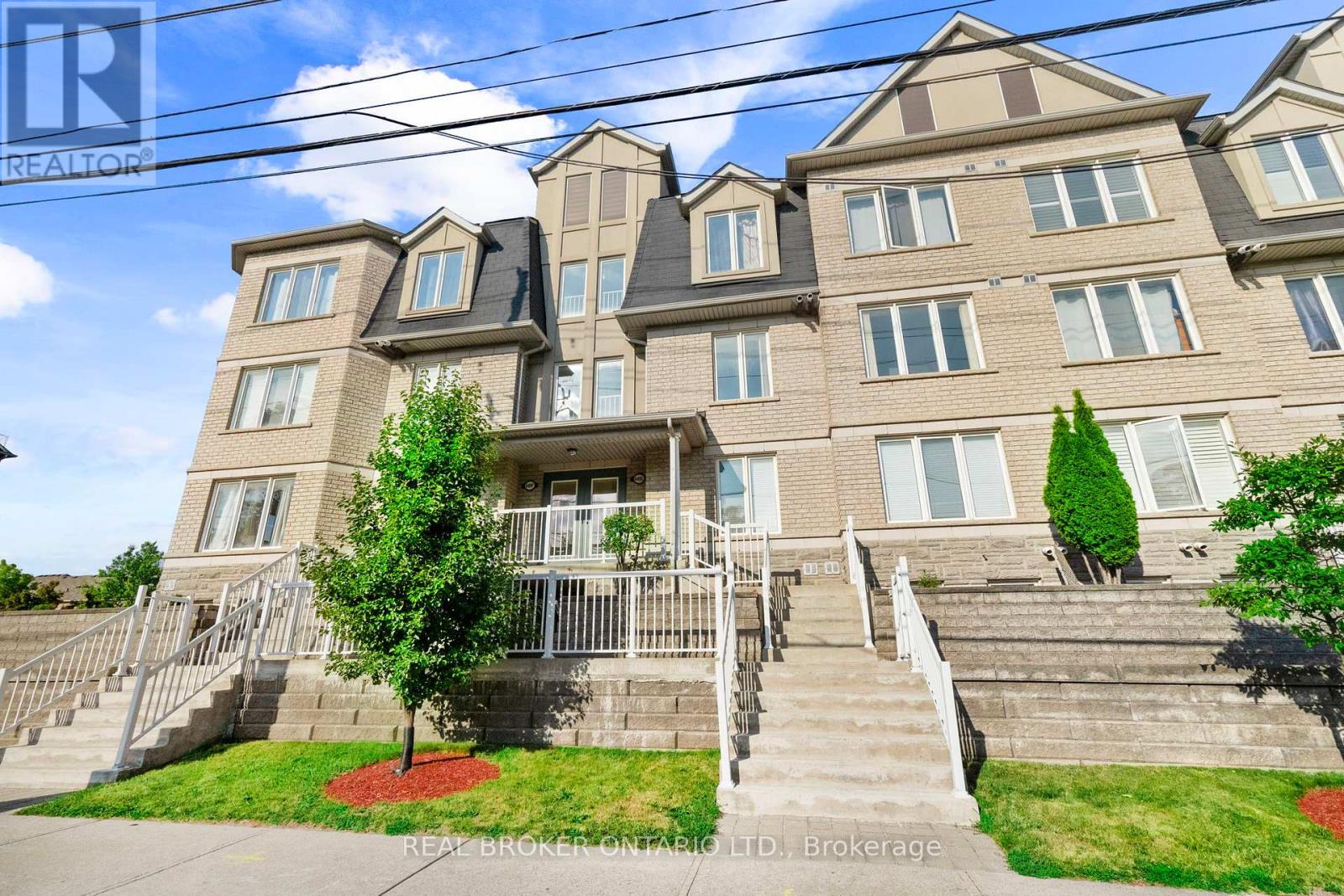 Property at 27 - 649E WARDEN AVENUE image 1