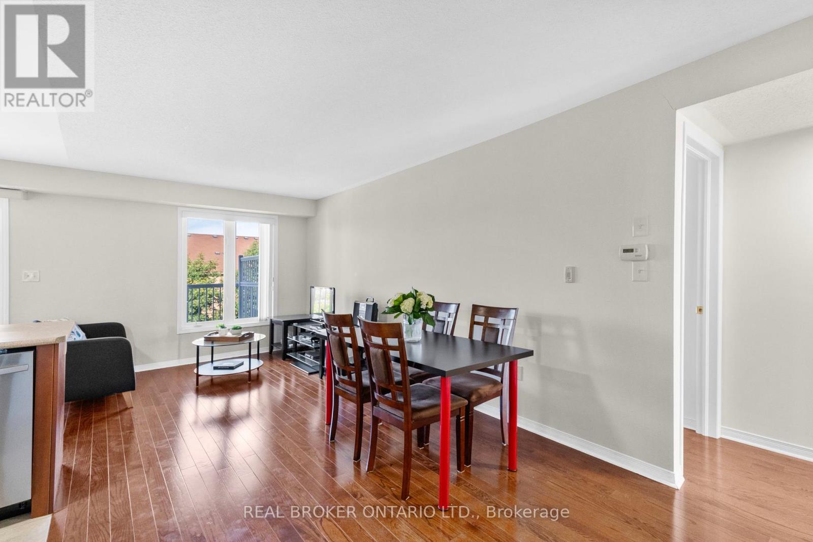 Property at 27 - 649E WARDEN AVENUE image 5
