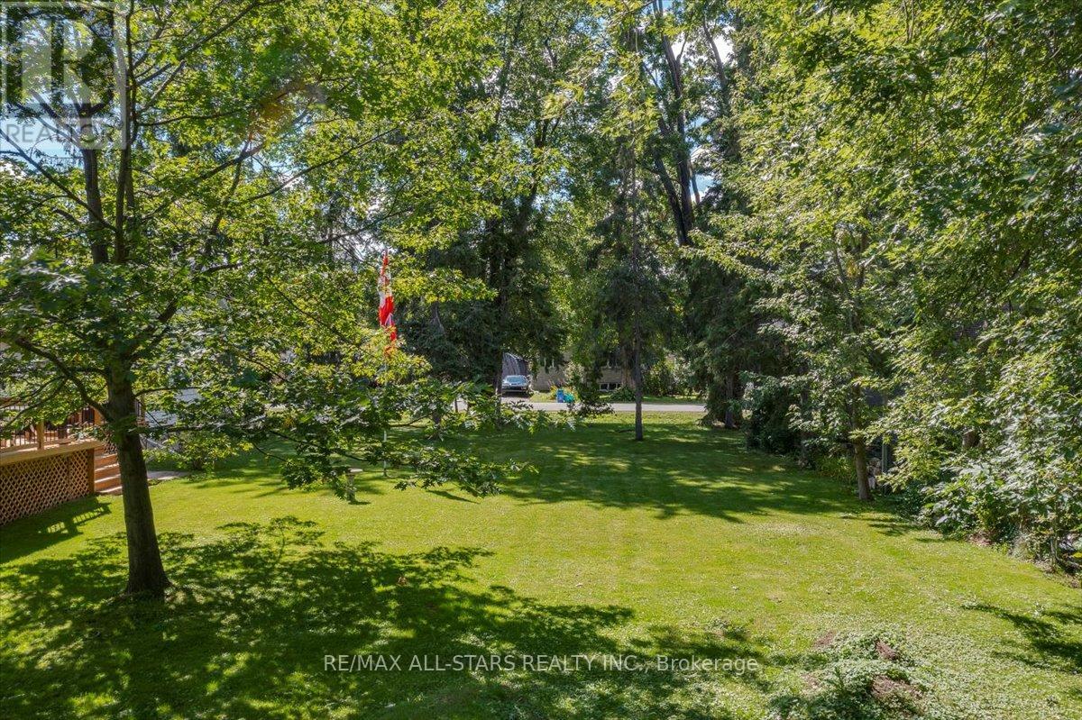 288 Woodycrest Avenue, Georgina, Ontario  L4P 2W2 - Photo 10 - N12277268