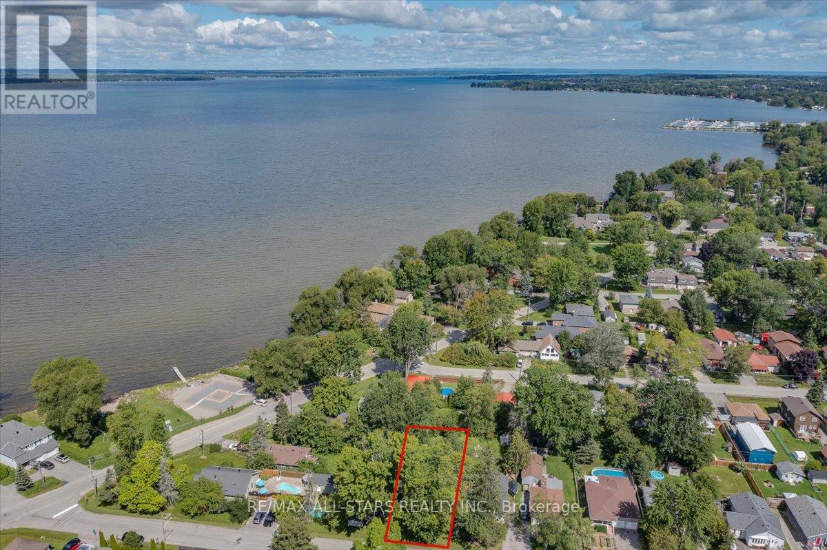288 Woodycrest Avenue, Georgina, Ontario  L4P 2W2 - Photo 12 - N12277268