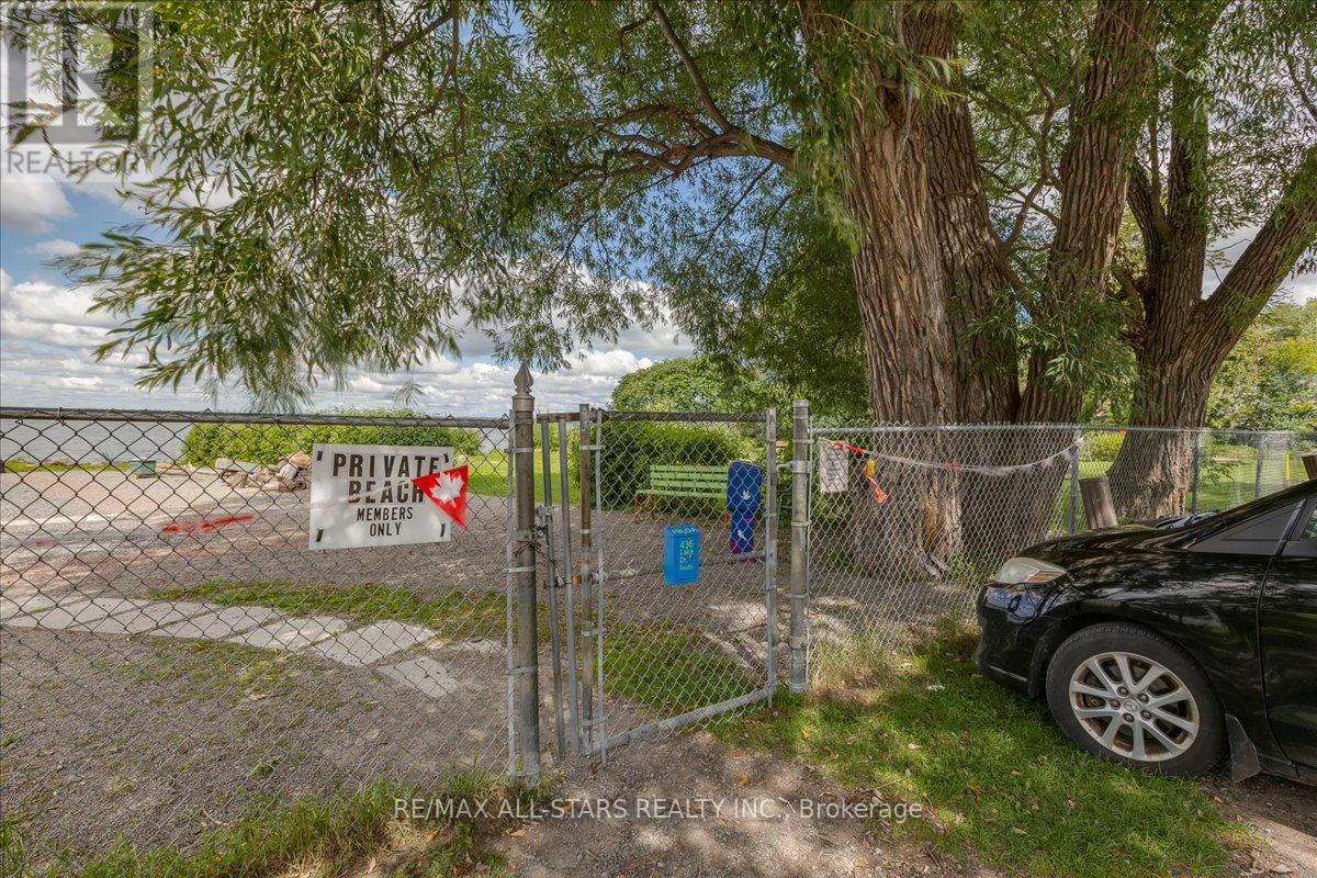 288 Woodycrest Avenue, Georgina, Ontario  L4P 2W2 - Photo 23 - N12277268