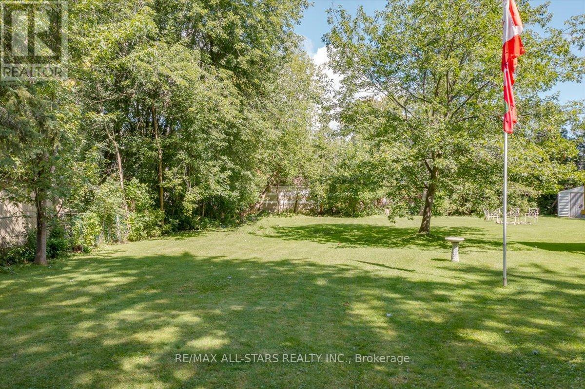 288 Woodycrest Avenue, Georgina, Ontario  L4P 2W2 - Photo 4 - N12277268