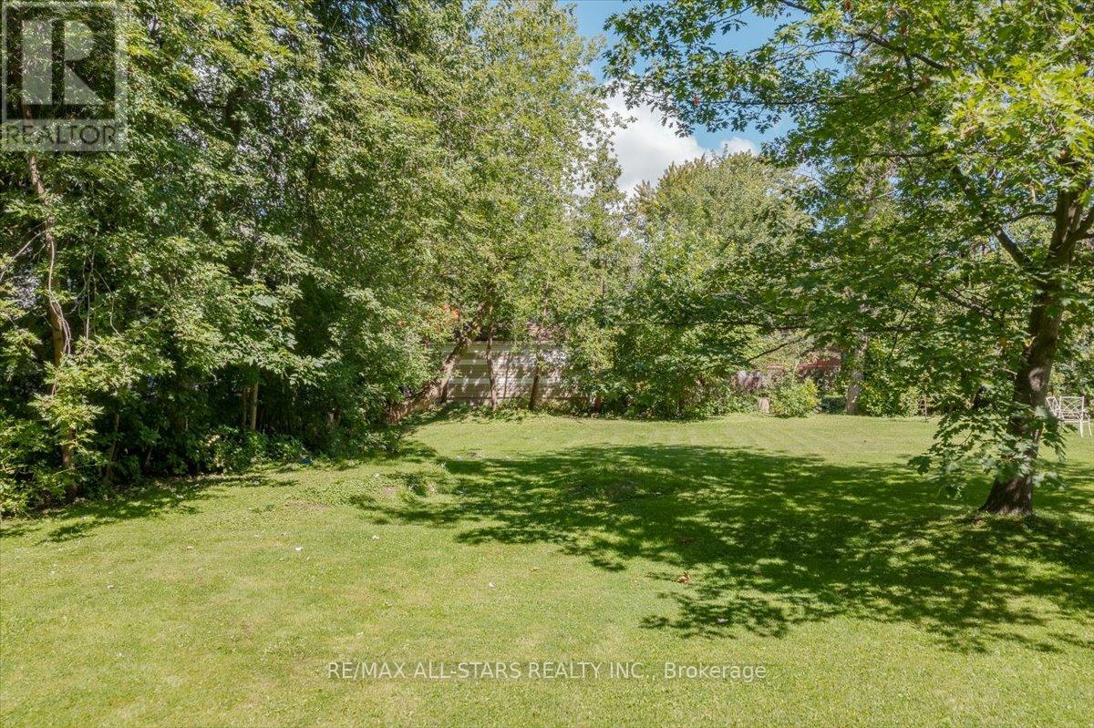 288 Woodycrest Avenue, Georgina, Ontario  L4P 2W2 - Photo 6 - N12277268