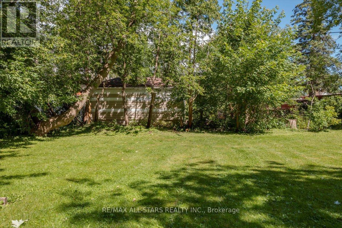 288 Woodycrest Avenue, Georgina, Ontario  L4P 2W2 - Photo 8 - N12277268