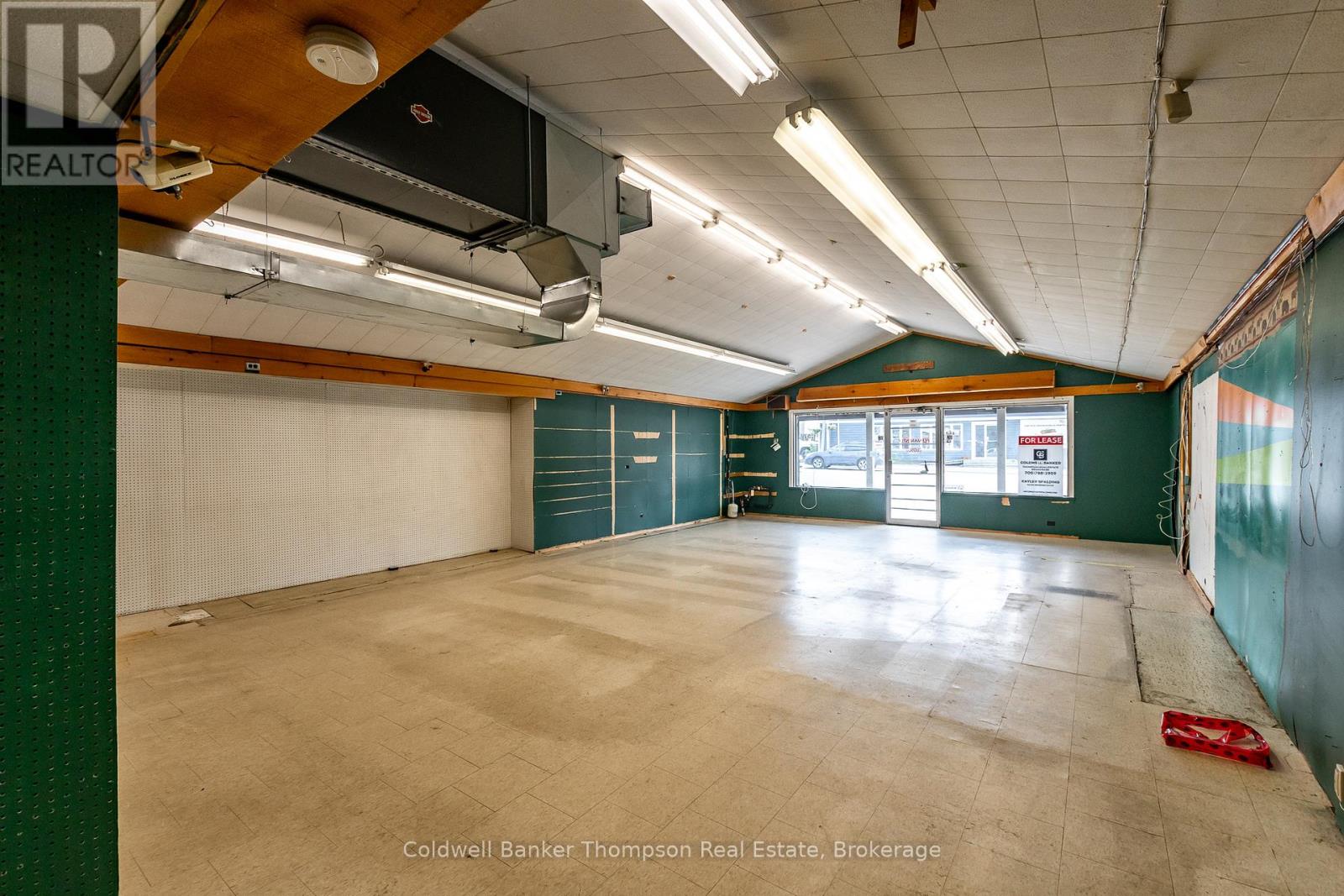 4 King William Street, Huntsville, Ontario  P1H 1G5 - Photo 2 - X12277362
