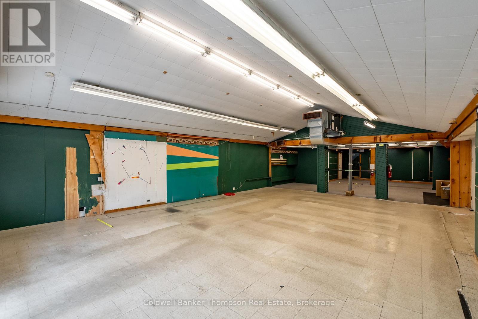 4 King William Street, Huntsville, Ontario  P1H 1G5 - Photo 4 - X12277362