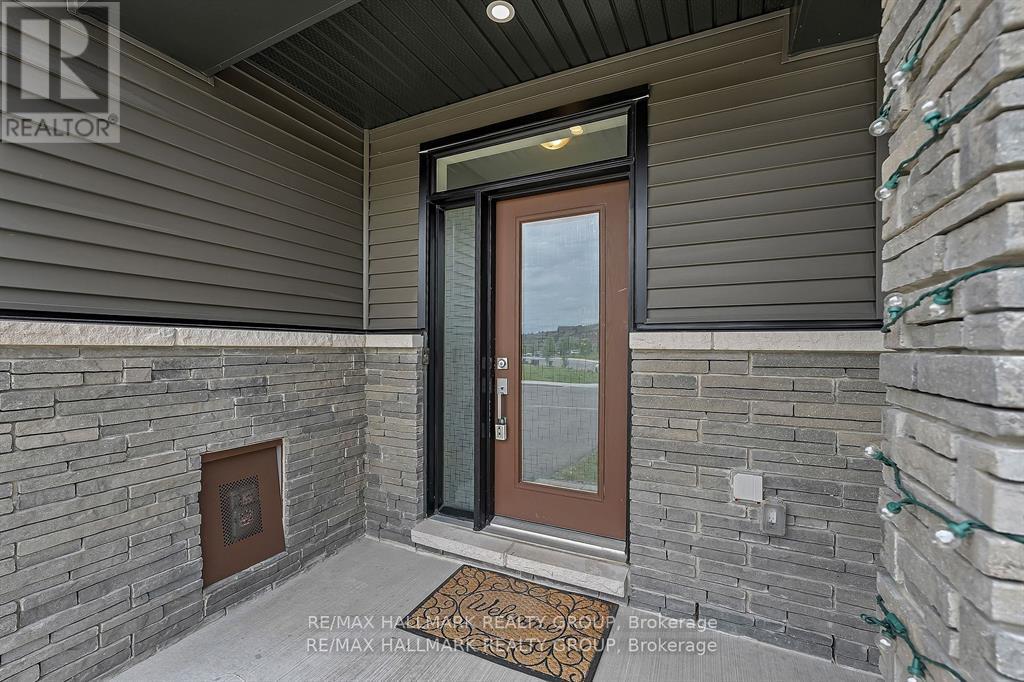 Property at 568 PROMINENCE WAY image 4