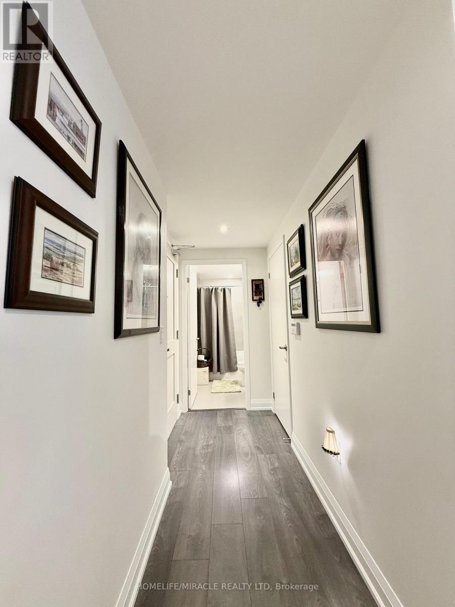 543 - 26 Gibbs Road, Toronto, Ontario  M9B 0E3 - Photo 11 - W12277202