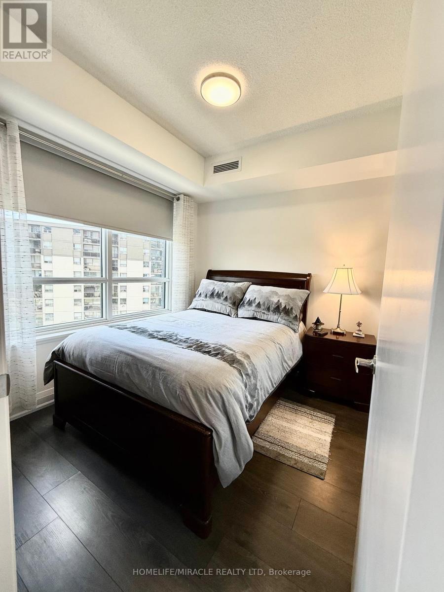 543 - 26 Gibbs Road, Toronto, Ontario  M9B 0E3 - Photo 24 - W12277202