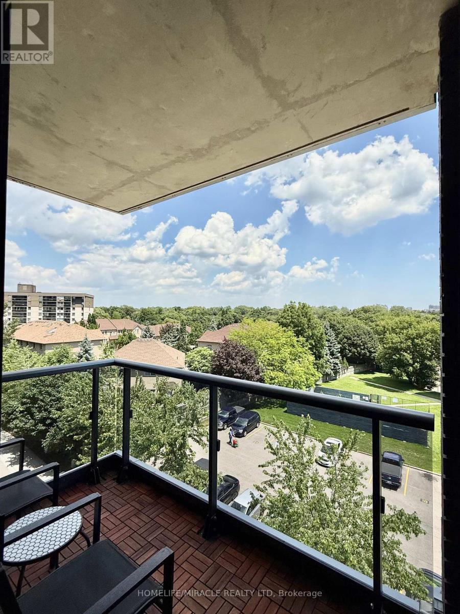 543 - 26 Gibbs Road, Toronto, Ontario  M9B 0E3 - Photo 29 - W12277202