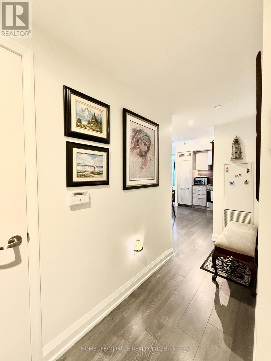 543 - 26 Gibbs Road, Toronto, Ontario  M9B 0E3 - Photo 9 - W12277202