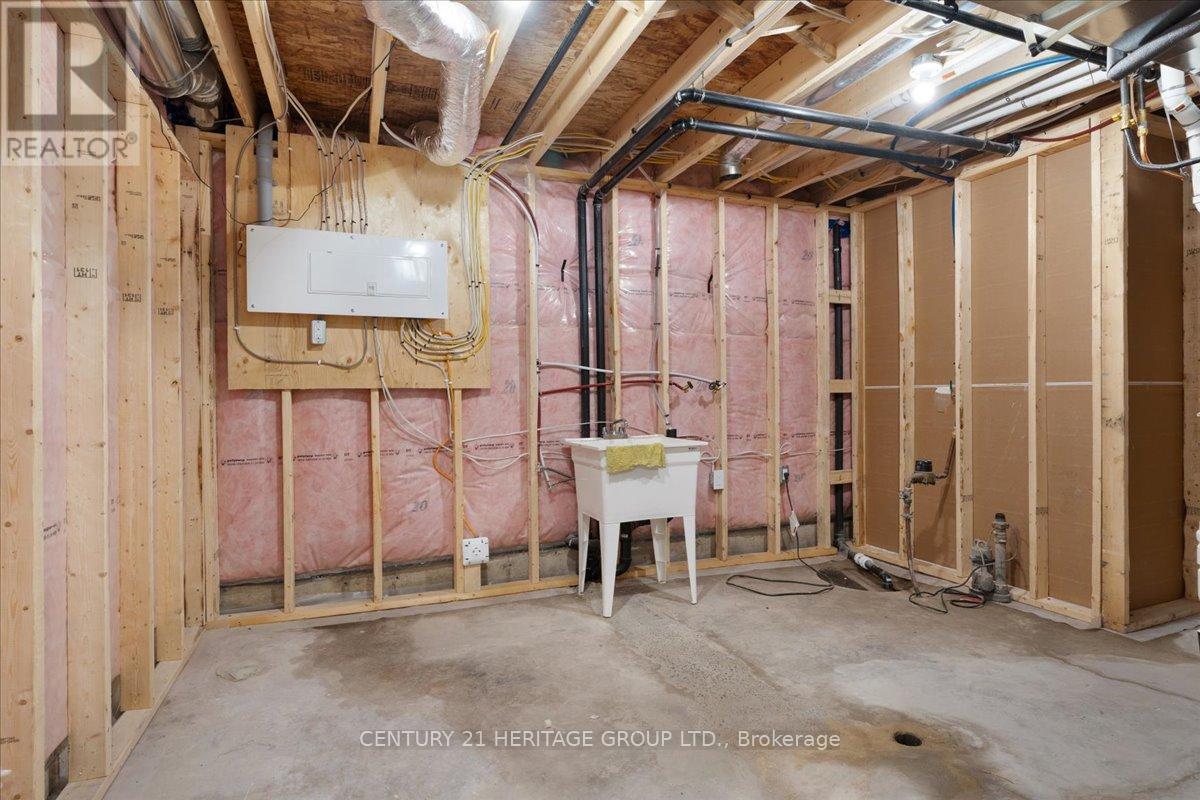5 Vera Street, Haldimand, Ontario  N0A 1J0 - Photo 38 - X12277240
