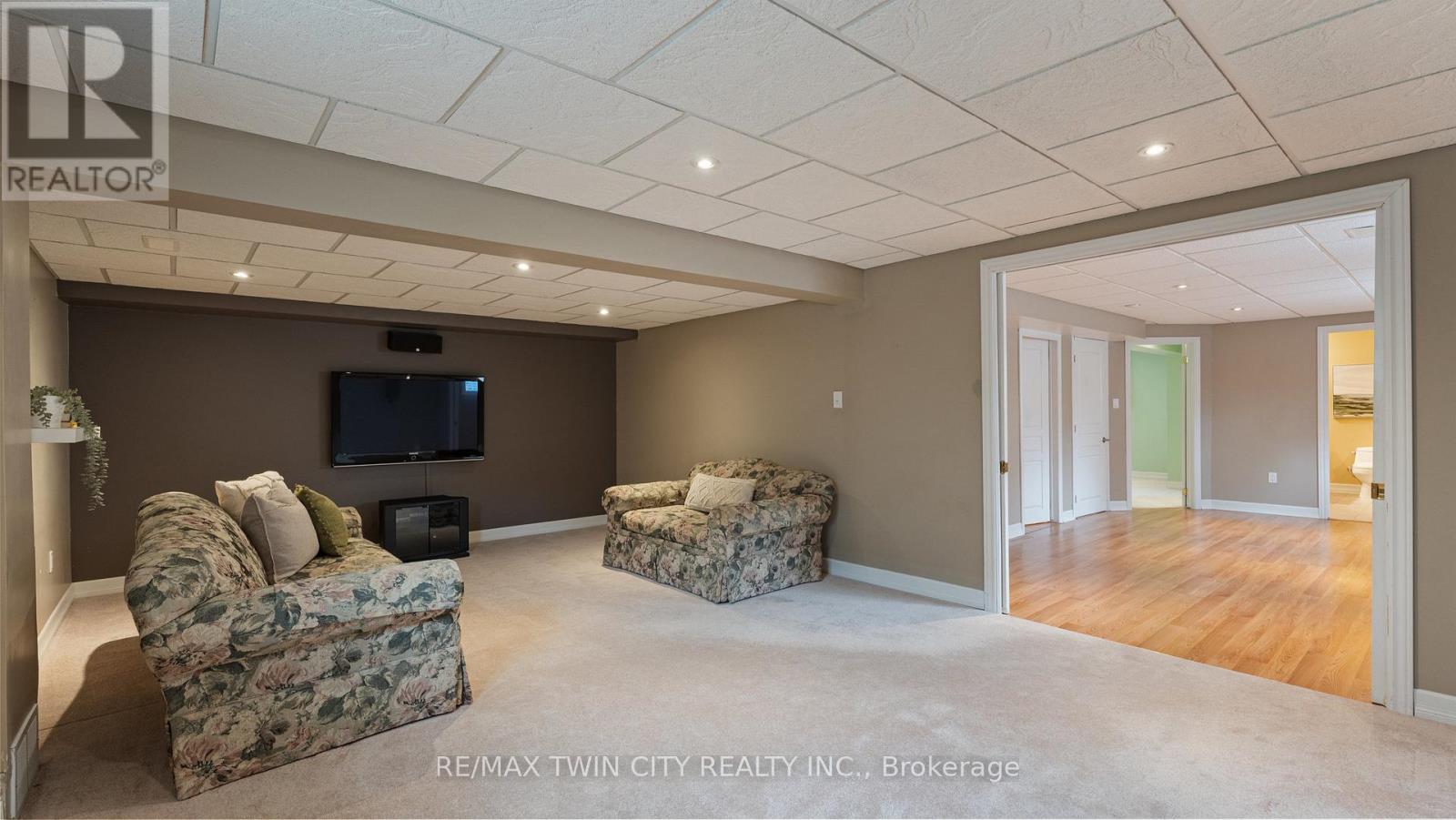 22 Cobblestone Drive, Brant, Ontario  N3L 4G1 - Photo 34 - X12277302
