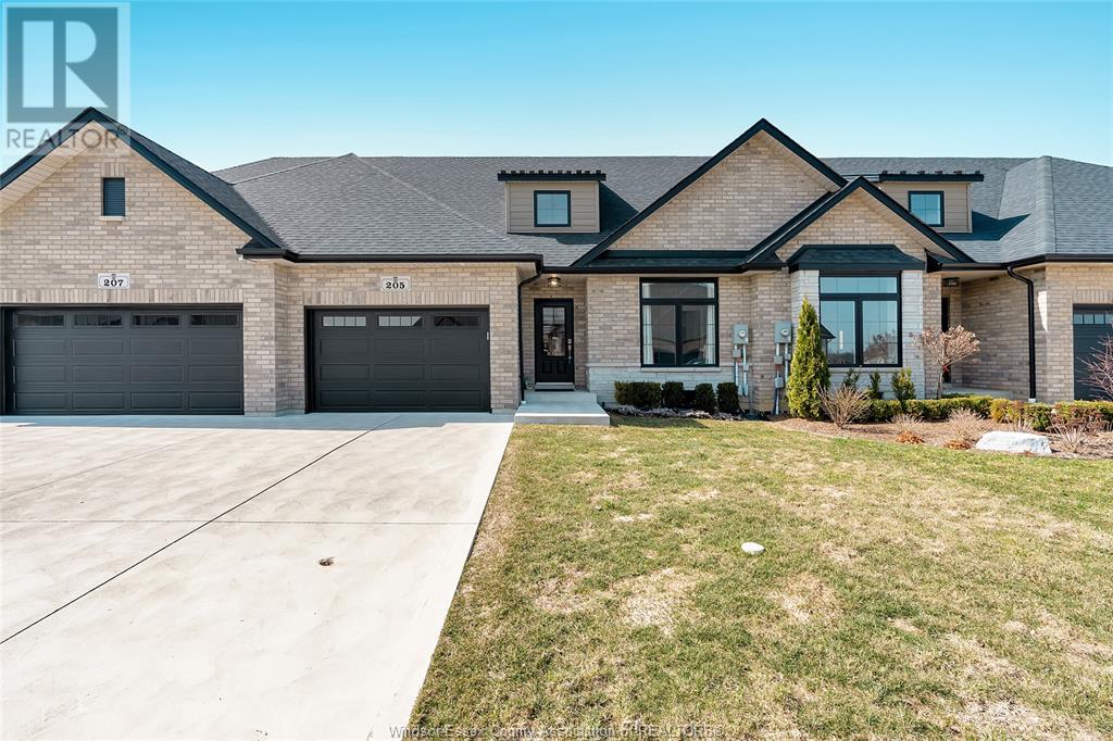 Property at 205 LIVINGSTONE image 1