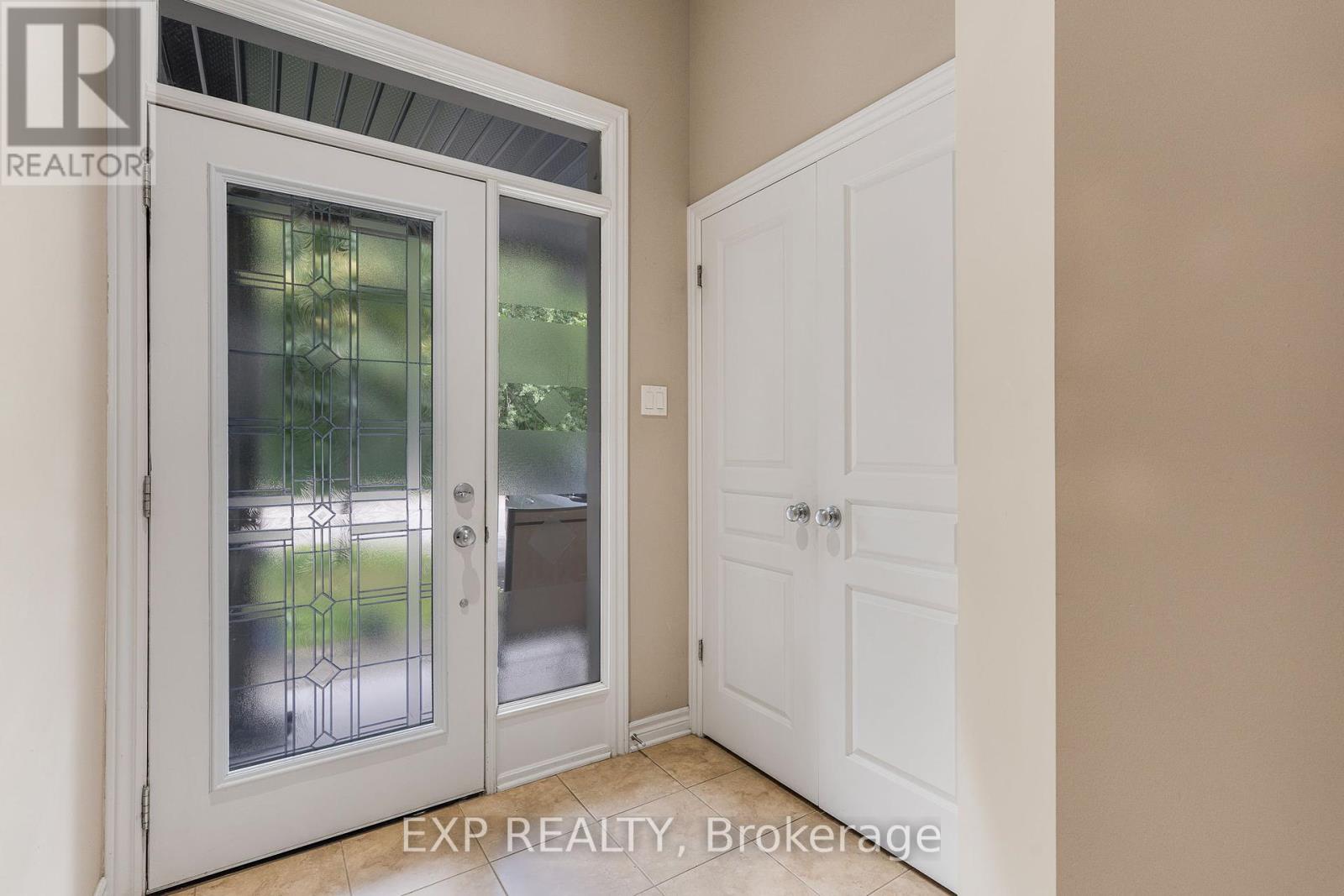 Property at 326 TRAILSEDGE WAY image 3