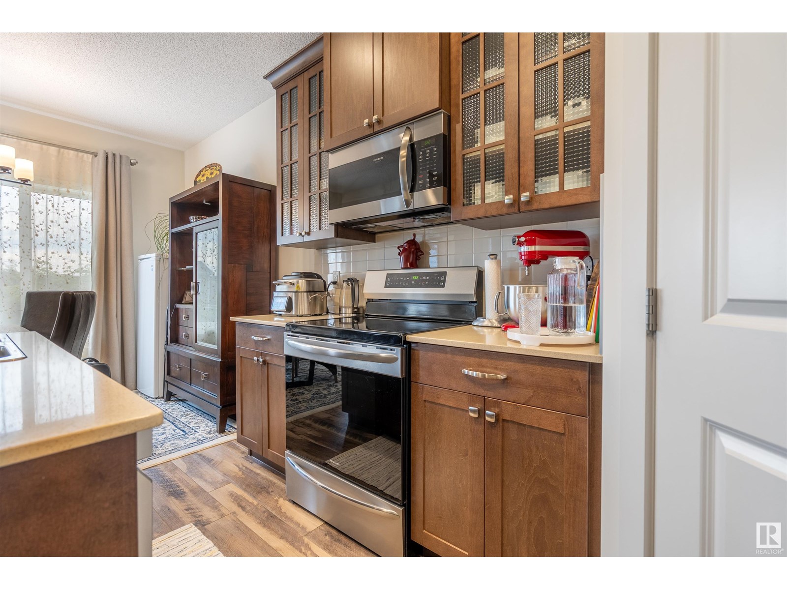 2066 Graydon Hill Cr Sw, Edmonton, Alberta  T6W 2W9 - Photo 3 - E4447040