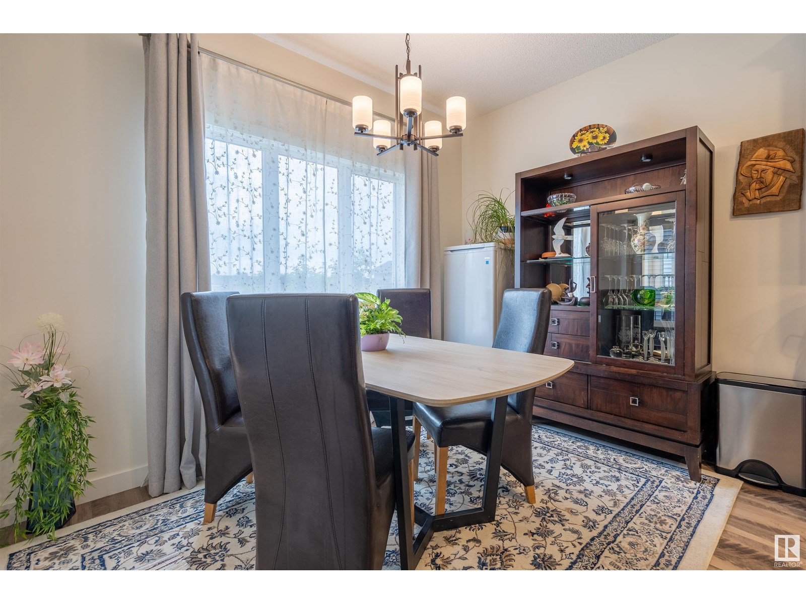 2066 Graydon Hill Cr Sw, Edmonton, Alberta  T6W 2W9 - Photo 6 - E4447040