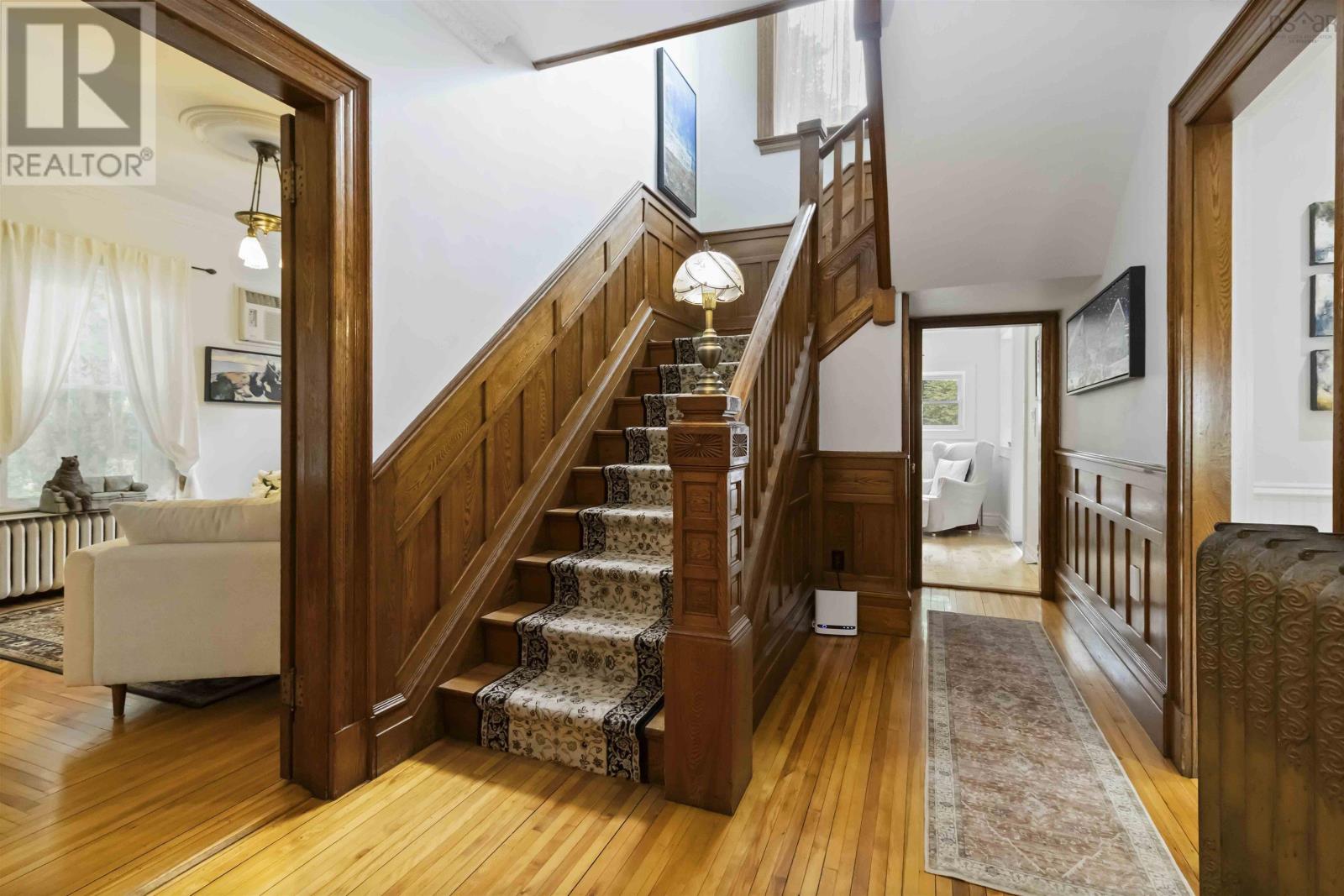 Property at 149 Queen Street image 5