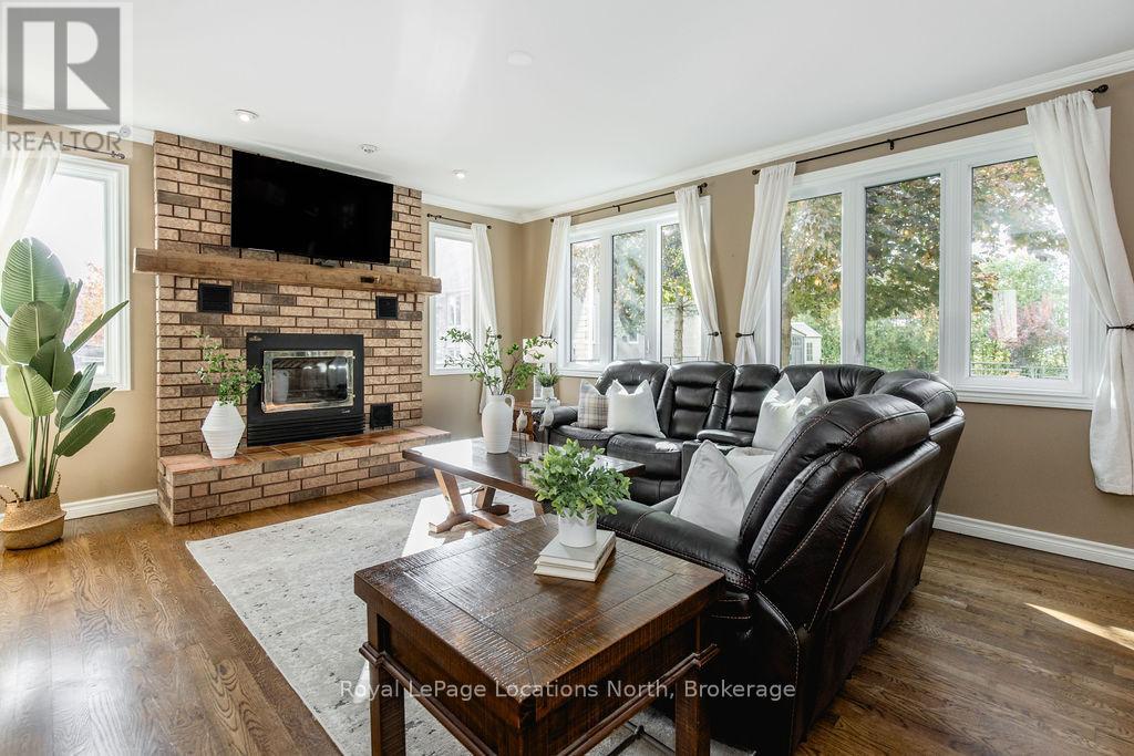 3580 Linda Street, Innisfil, Ontario  L9S 2L2 - Photo 6 - N12277480