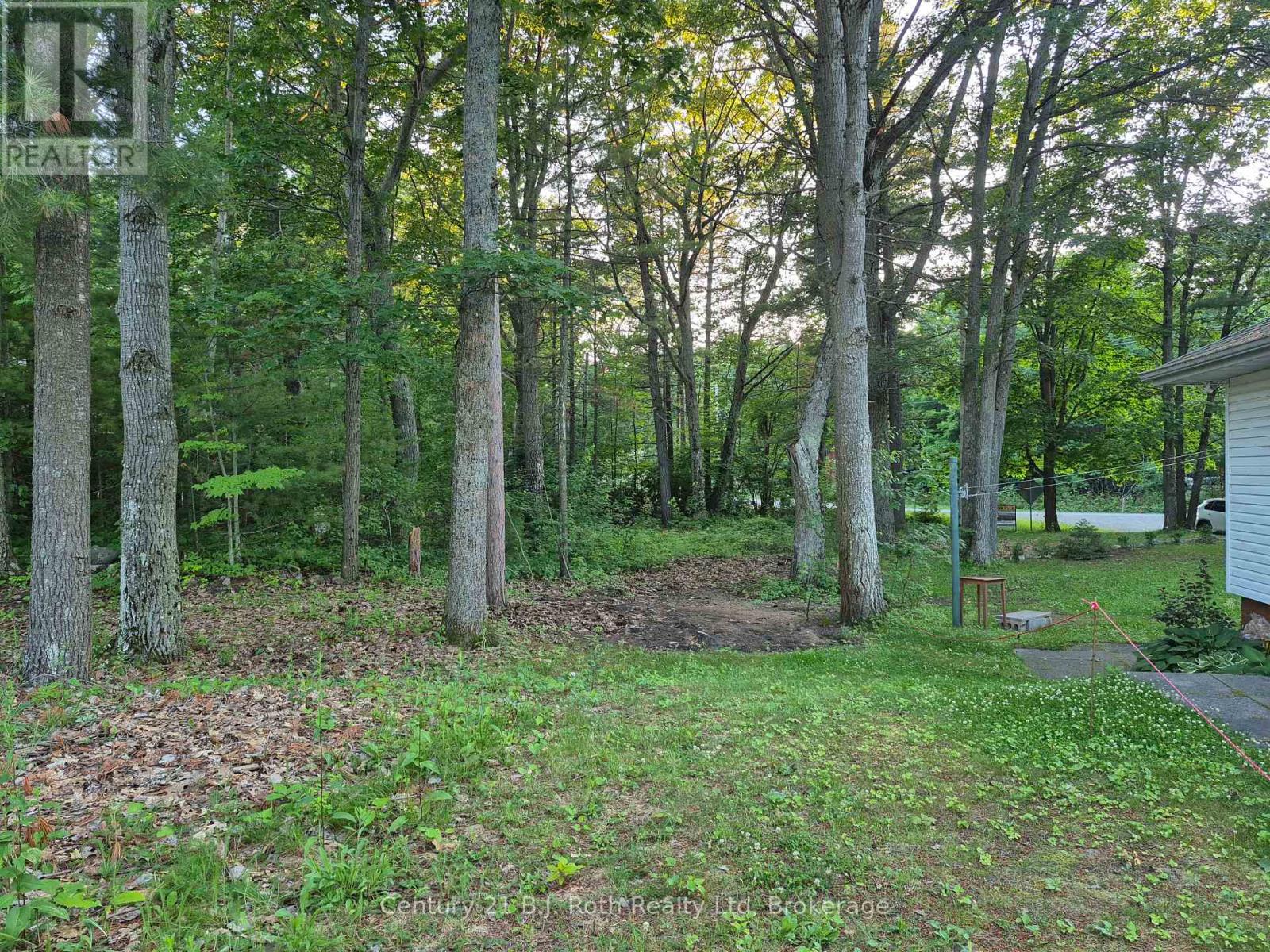 1379 Champlain Road, Tiny, Ontario  L9M 0C1 - Photo 10 - S12277434