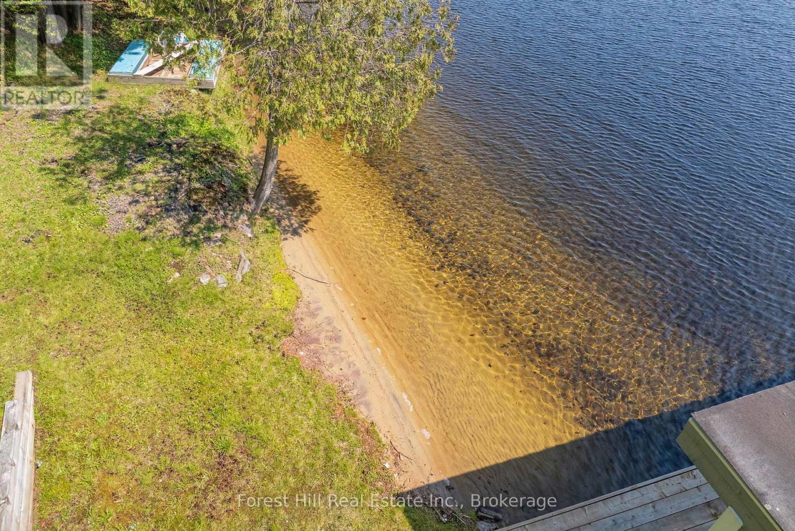 1017 White Pine Road, Lake Of Bays, Ontario  P1H 2J3 - Photo 10 - X12277461