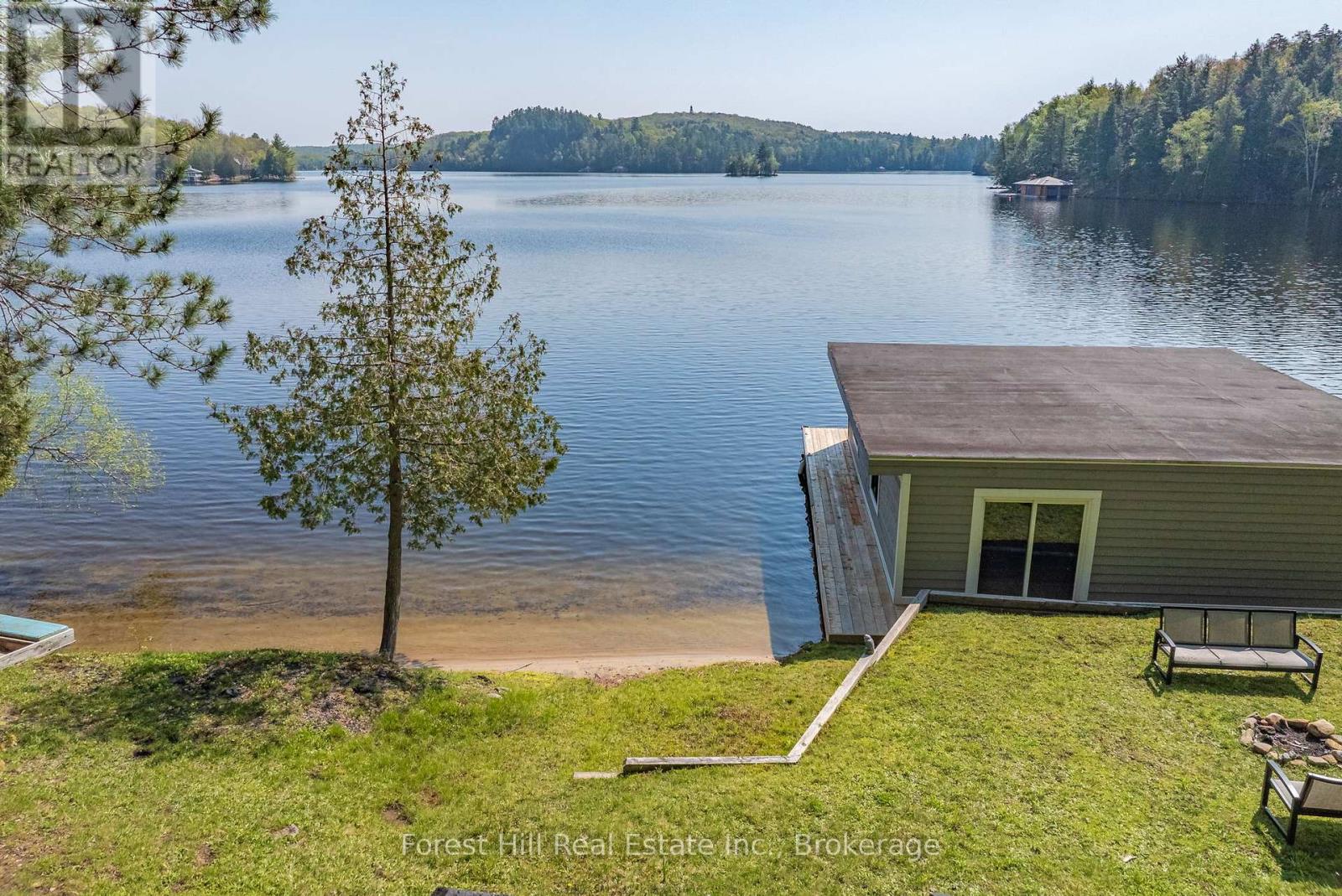 1017 White Pine Road, Lake Of Bays, Ontario  P1H 2J3 - Photo 12 - X12277461