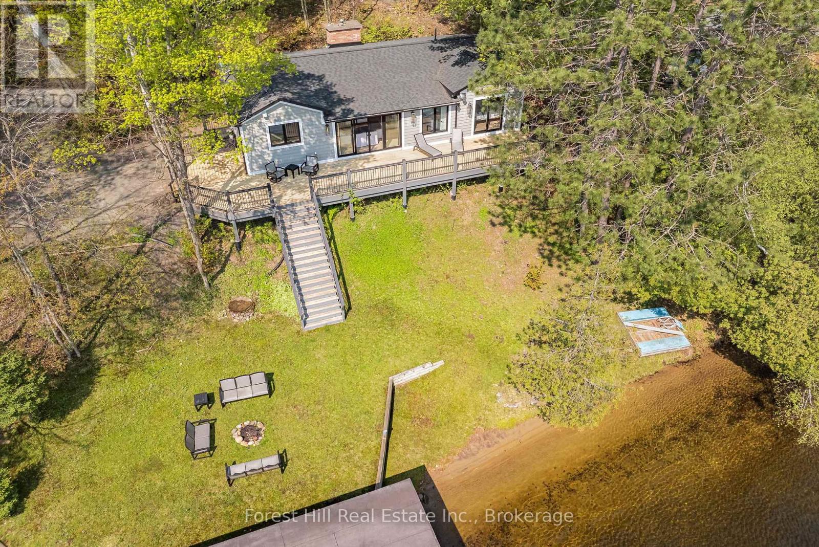 1017 White Pine Road, Lake Of Bays, Ontario  P1H 2J3 - Photo 6 - X12277461