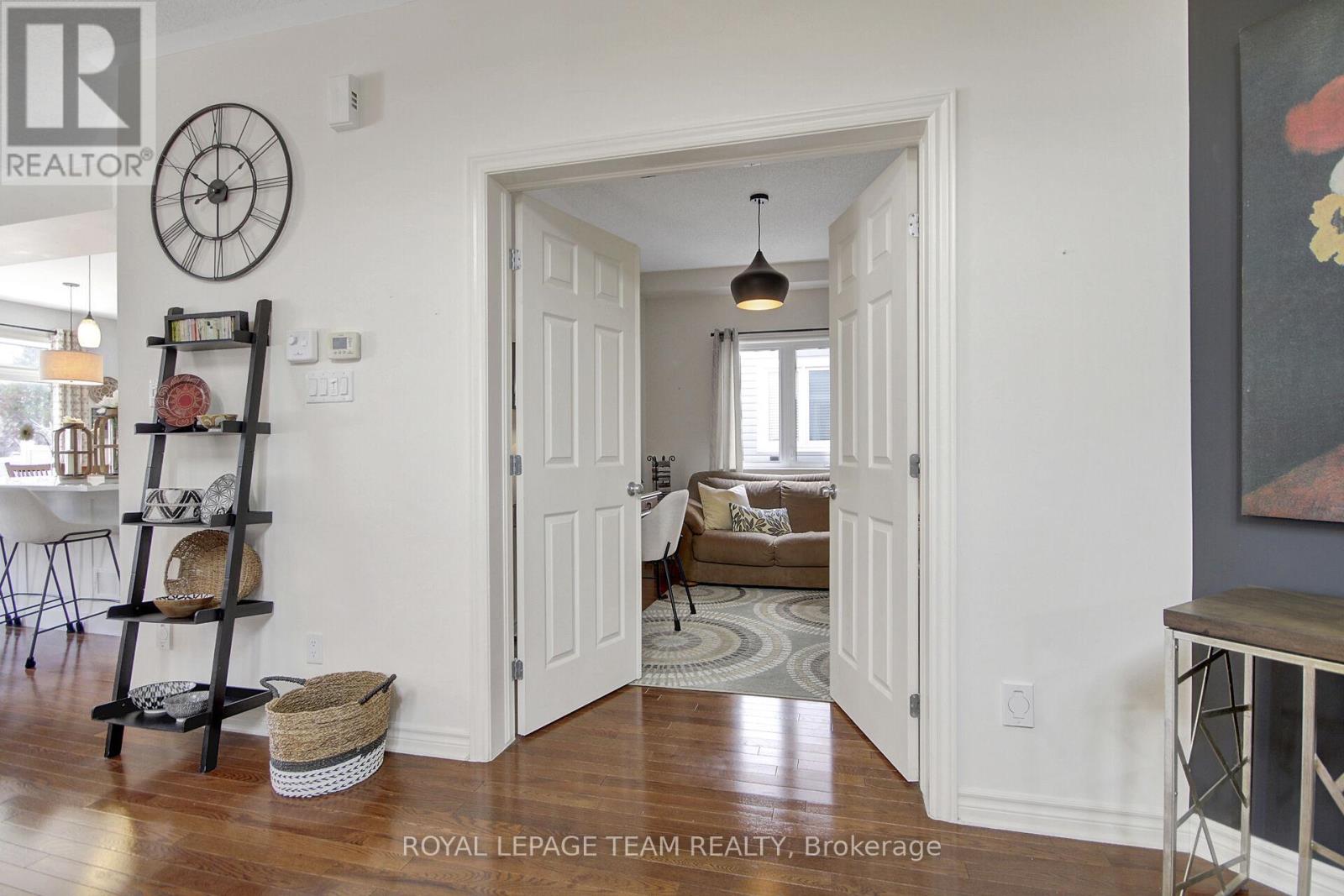 2613 Half Moon Bay Road, Ottawa, Ontario  K2J 0Z1 - Photo 22 - X12277406