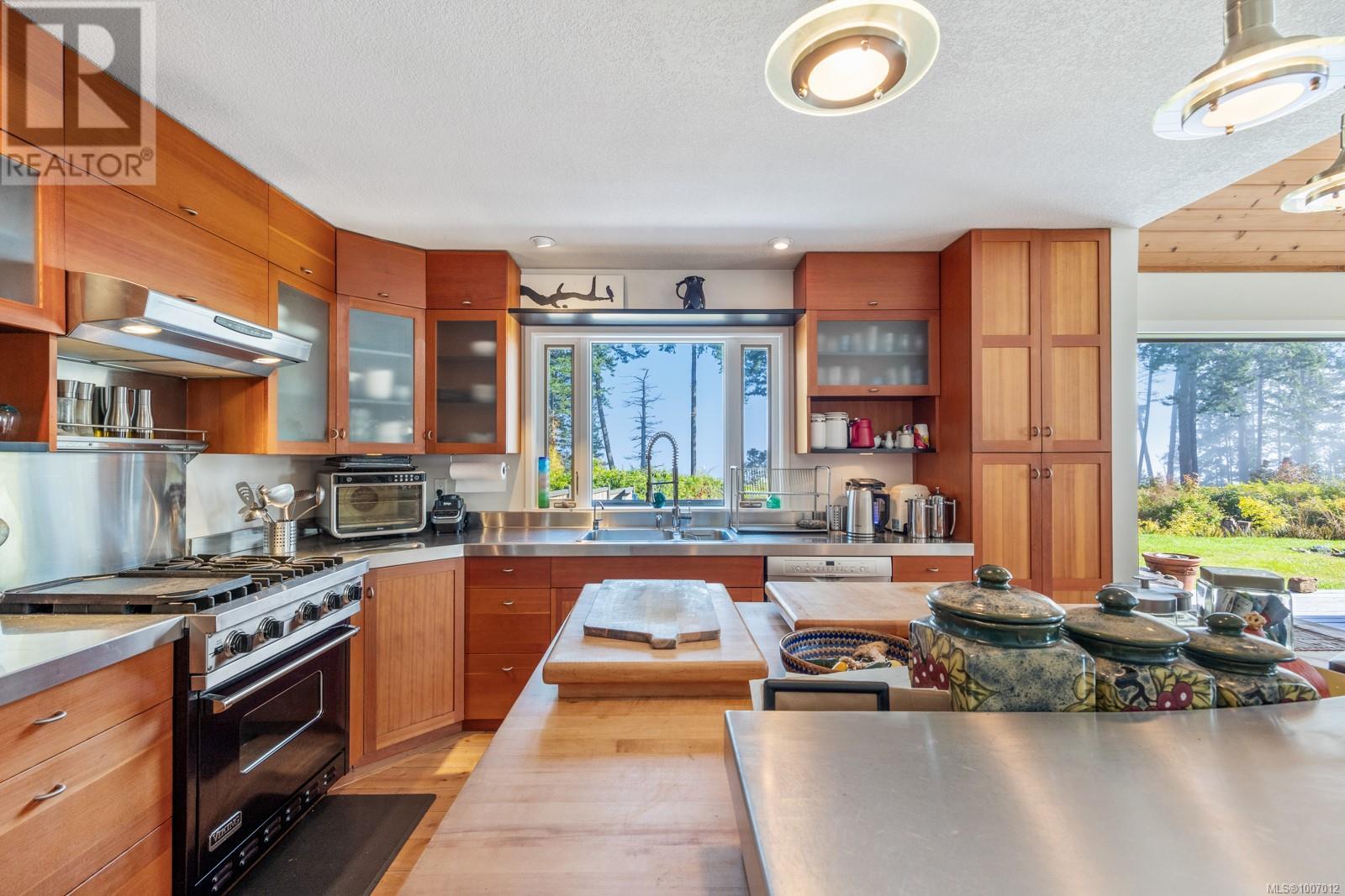 1901 East Rd, Denman Island, British Columbia  V0R 1T0 - Photo 10 - 1007012