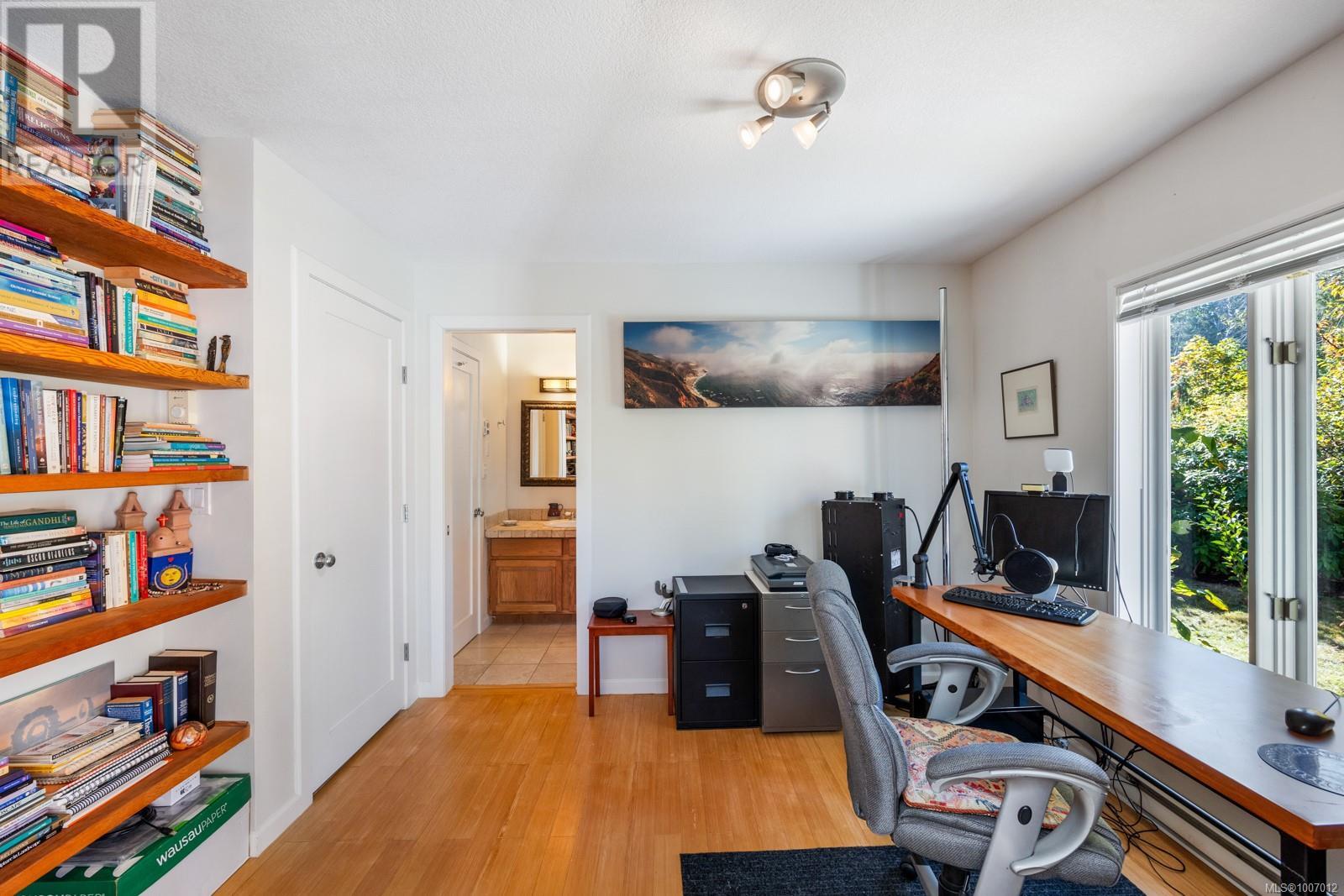 1901 East Rd, Denman Island, British Columbia  V0R 1T0 - Photo 15 - 1007012