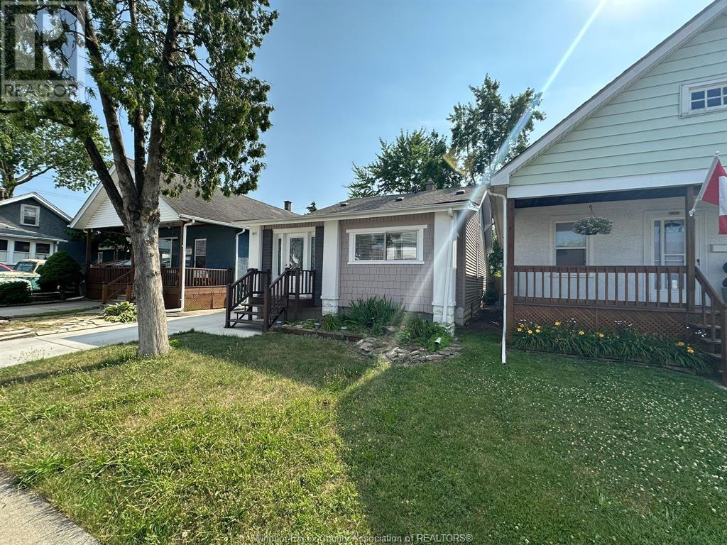 MLS# 25017582: 1479 LILLIAN AVENUE, Windsor, Canada