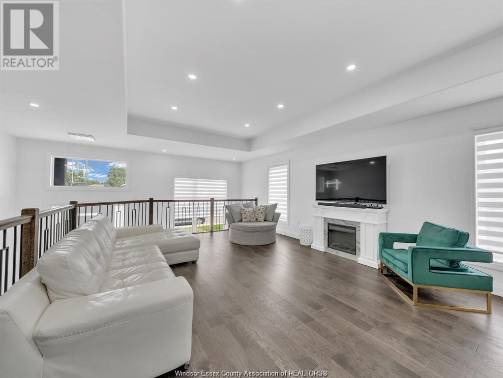 Property at 2927 CLEMENCEAU BOULEVARD image 5