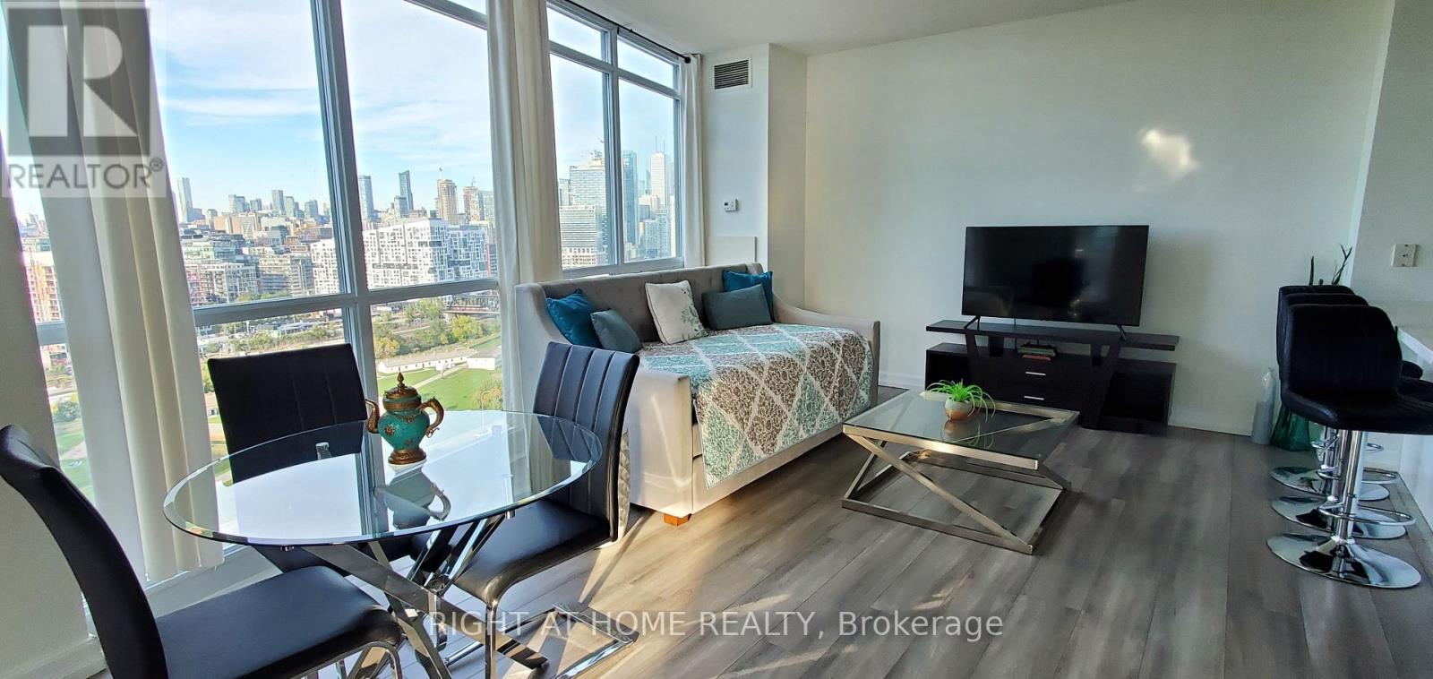 2502 - 219 Fort York Boulevard, Toronto (Waterfront Communities), Ontario  M5V 1B1 - Photo 10 - C12277430