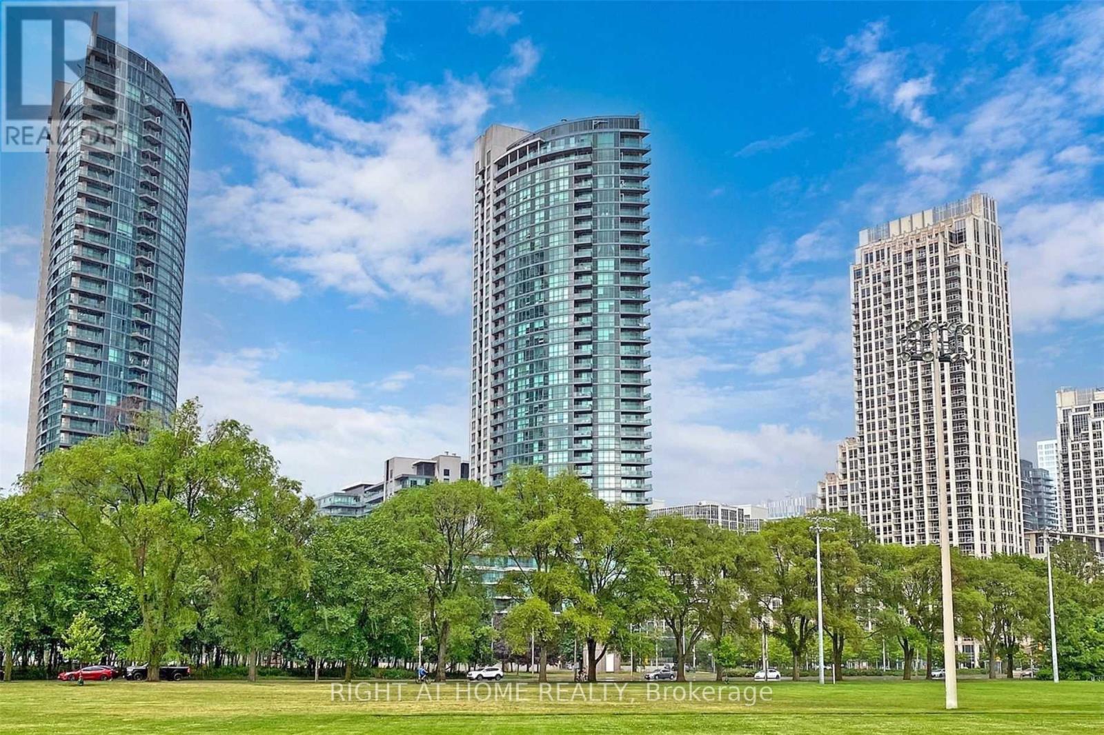 2502 - 219 Fort York Boulevard, Toronto (Waterfront Communities), Ontario  M5V 1B1 - Photo 19 - C12277430