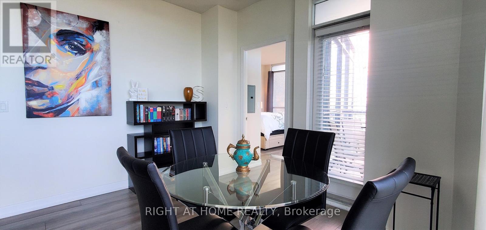2502 - 219 Fort York Boulevard, Toronto (Waterfront Communities), Ontario  M5V 1B1 - Photo 9 - C12277430