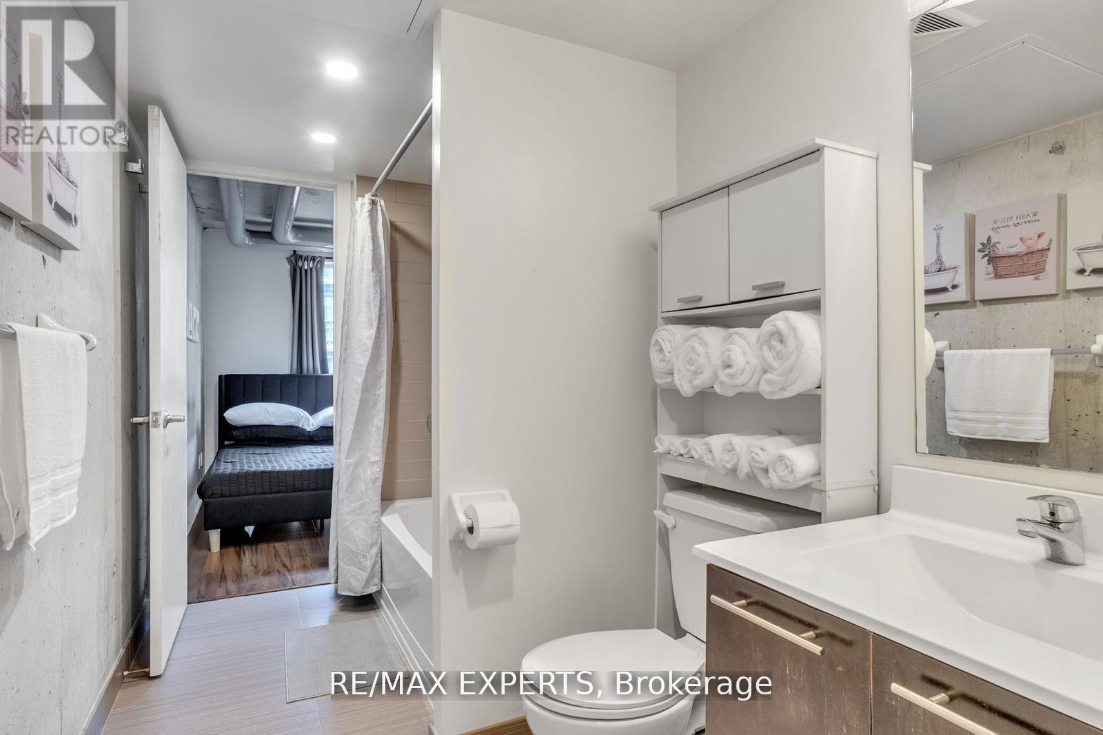 711 - 170 Sudbury Street, Toronto (Little Portugal), Ontario  M6J 0A1 - Photo 9 - C12277512