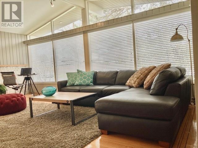 708 W 48th Avenue, Vancouver, British Columbia  V5Z 2R9 - Photo 6 - R3017574