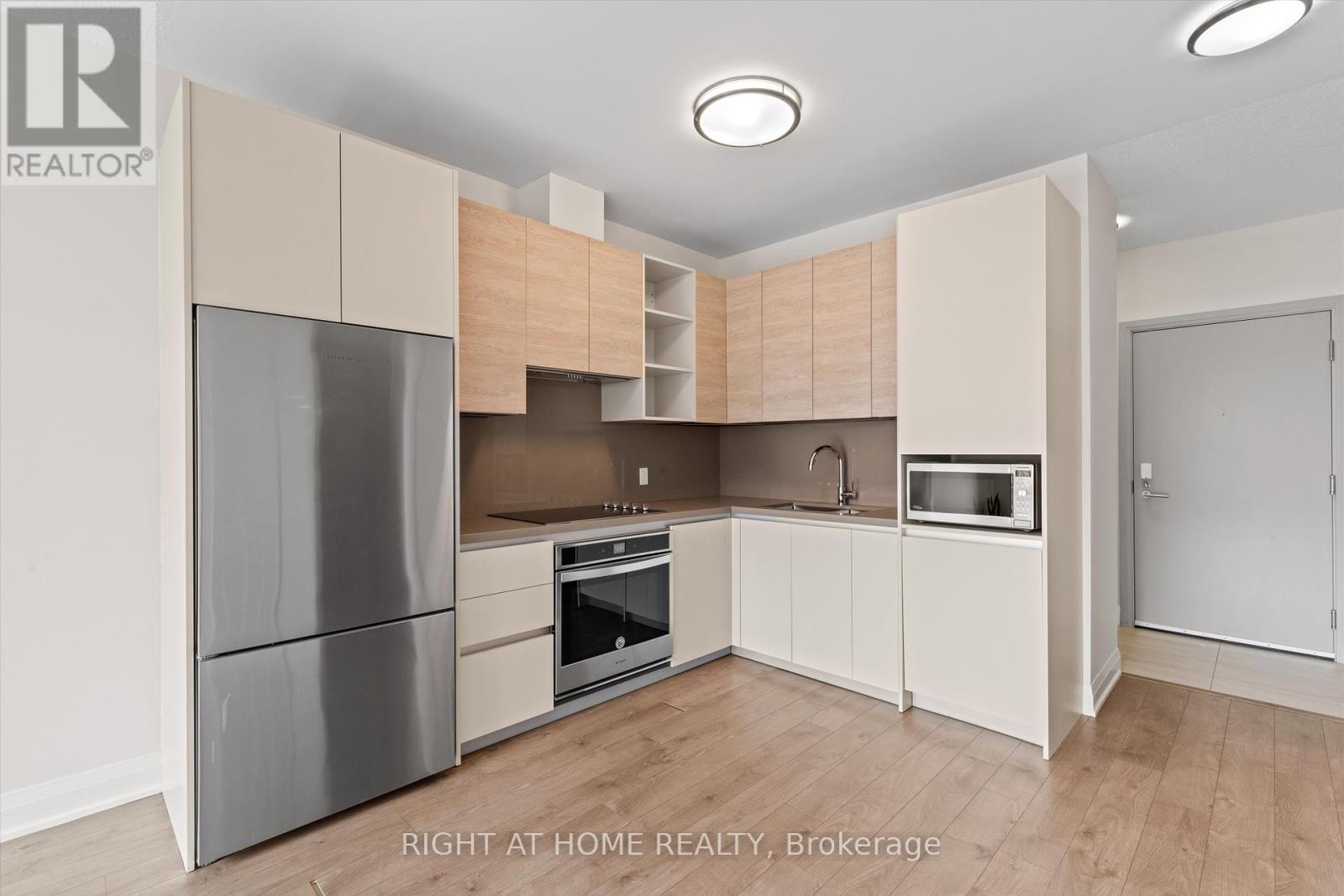 809 - 396 Highway 7 E, Richmond Hill, Ontario  L4B 0G7 - Photo 13 - N12277508